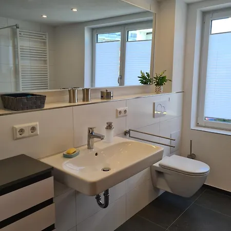 R7 Bodensee Mit Seesicht Sonnig Ruhig Gross 95qm Apartamento Uhldingen-Mühlhofen